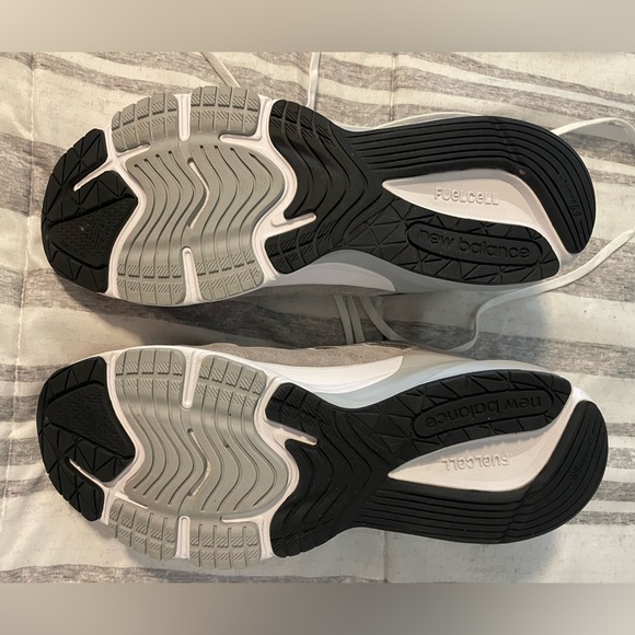 Brand New - New Balance 990 V6 Sneakers main image 4